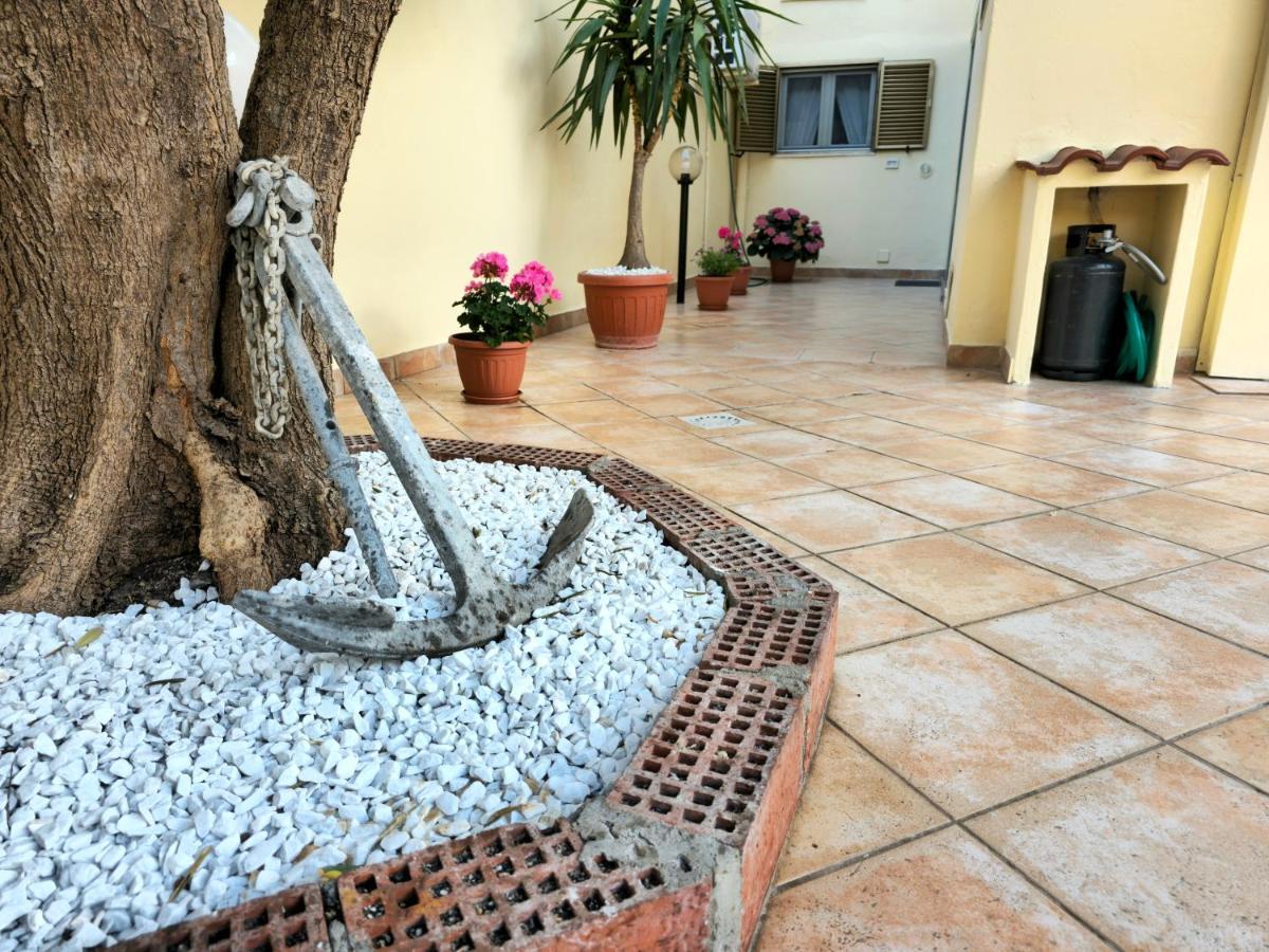 Valery House Apartment Cagliari Ngoại thất bức ảnh